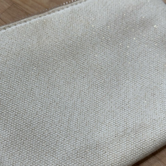 Brighton Pouch - Picture 3 of 10